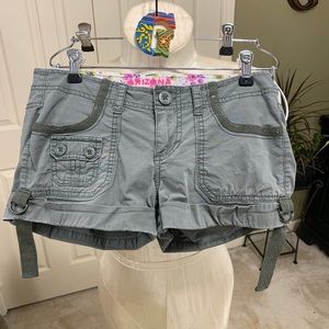 Arizona Jeans Green Khaki Shorts Size 1